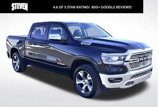 Diamond Black Crystal Pearlcoat 2022 RAM 1500 Laramie