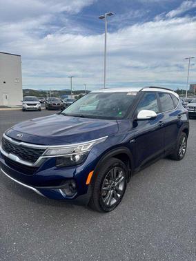 Dark Ocean Blue/White Roof 2021 Kia Seltos S