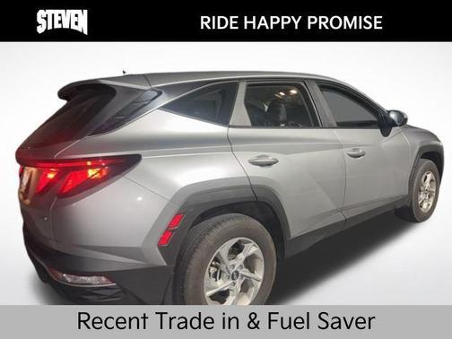 2023 Hyundai TUCSON SE
