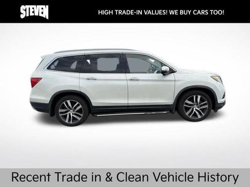 White Diamond Pearl 2018 Honda Pilot Touring