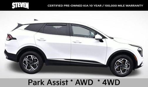 Glacial White Pearl 2025 Kia Sportage LX