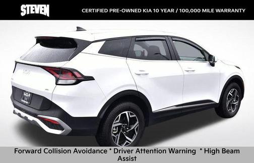 Glacial White Pearl 2025 Kia Sportage LX