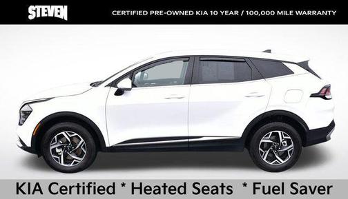 Glacial White Pearl 2025 Kia Sportage LX