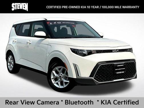 Snow White Pearl 2025 Kia Soul LX