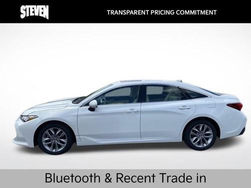 2020 Toyota Avalon XLE