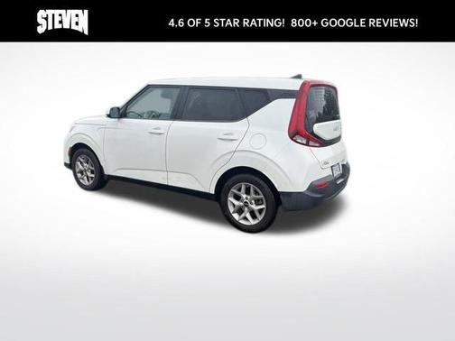 Snow White Pearl 2022 Kia Soul LX