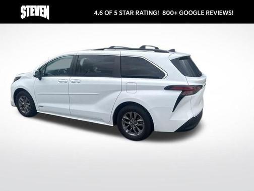 2021 Toyota Sienna LE