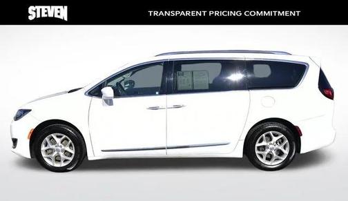 Bright White Clearcoat 2017 Chrysler Pacifica Touring-L
