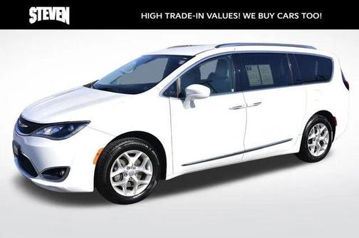 Bright White Clearcoat 2017 Chrysler Pacifica Touring-L Passenger Van