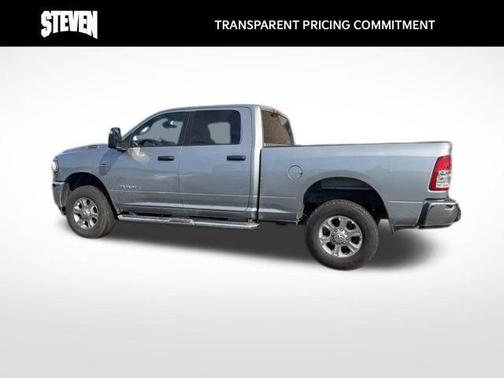 2023 RAM 2500 Big Horn Crew Cab 4x4 6'4' Box