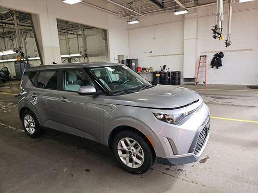Steel Gray 2025 Kia Soul LX