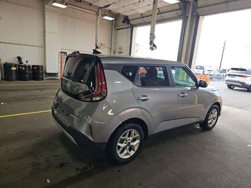 Steel Gray 2025 Kia Soul LX