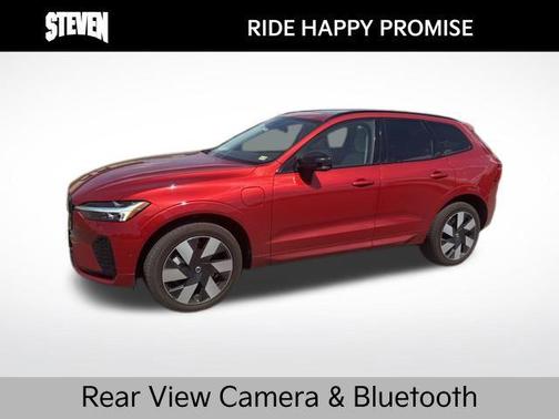 2024 Volvo XC60 Recharge Plug-In Hybrid T8 Plus Dark Theme