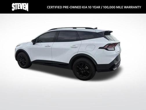 Glacial White Pearl 2025 Kia Sportage S