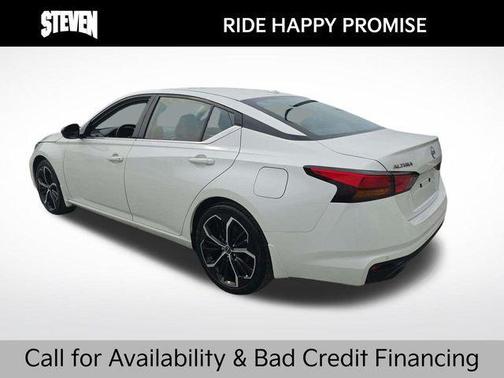 Pearl White Tricoat 2025 Nissan Altima SR FWD