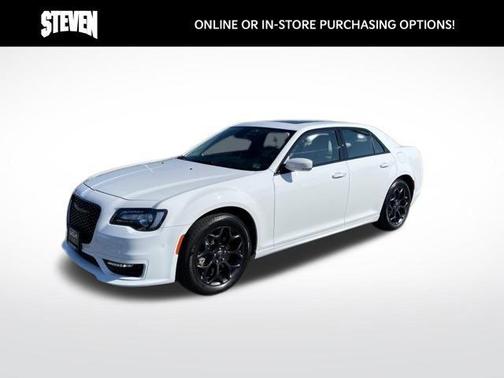 2022 Chrysler 300 Touring