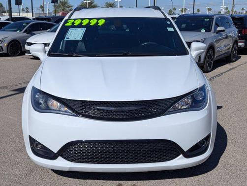 2020 Chrysler Pacifica Touring-L Plus