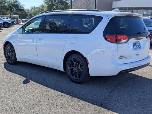 2020 Chrysler Pacifica Touring-L Plus