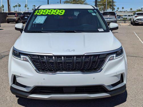 Snow White Pearl 2024 Kia Carnival EX