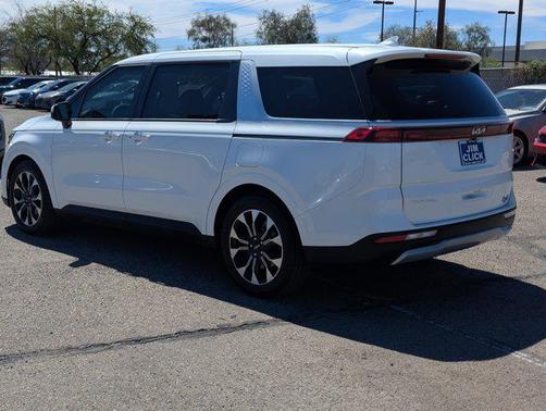 Snow White Pearl 2024 Kia Carnival EX