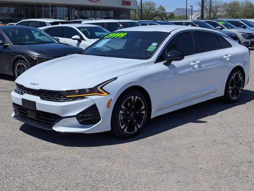 2024 Kia K5 GT-Line