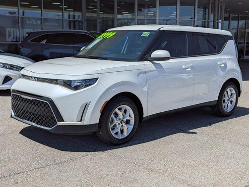 2023 Kia Soul LX