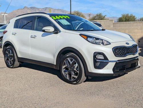 2022 Kia Sportage EX