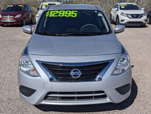 2015 Nissan Versa 1.6 SV
