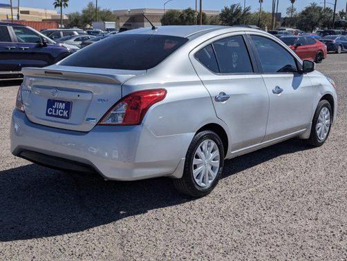 2015 Nissan Versa 1.6 SV