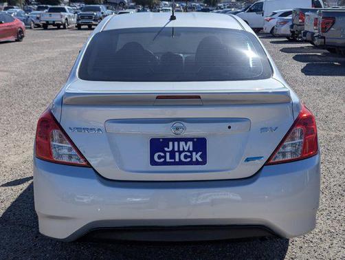 2015 Nissan Versa 1.6 SV