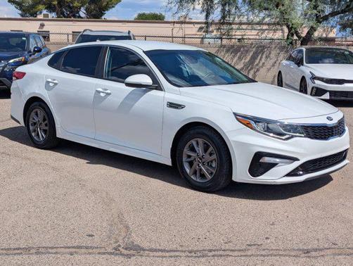 2020 Kia Optima LX