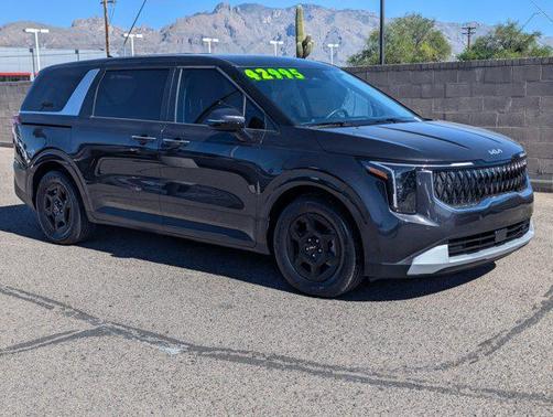 2025 Kia Carnival LXS