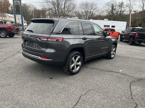 2022 Jeep Grand Cherokee Limited