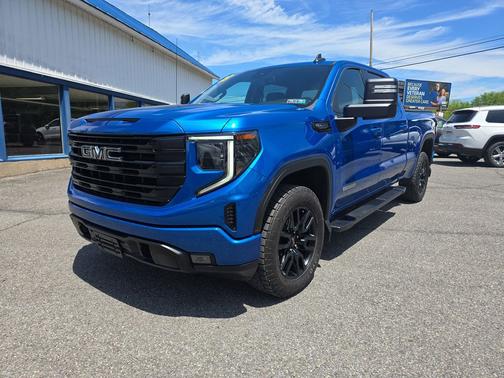 Dynamic Blue Metallic 2023 GMC Sierra 1500 Elevation