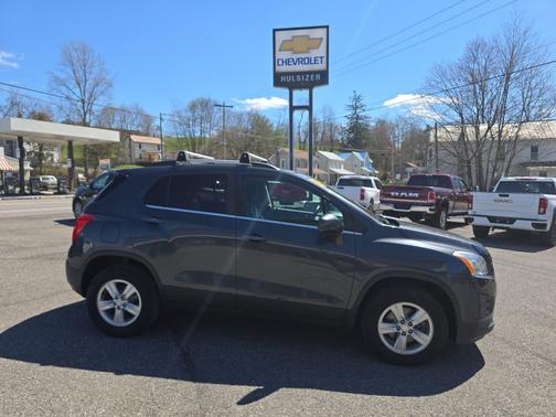 Cyber Gray Metallic 2016 Chevrolet Trax LT