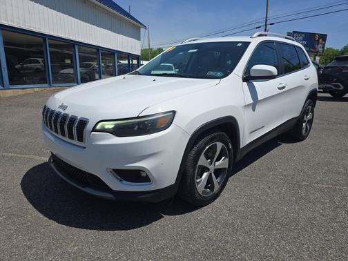 Bright White Clearcoat 2019 Jeep Cherokee Limited