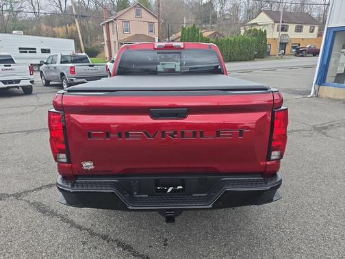 Radiant Red Tintcoat 2026 Chevrolet Colorado WT