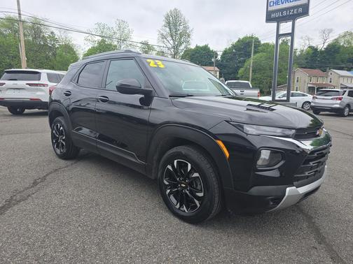 Mosaic Black Metallic 2023 Chevrolet Trailblazer LT