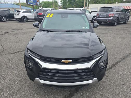 Mosaic Black Metallic 2023 Chevrolet Trailblazer LT
