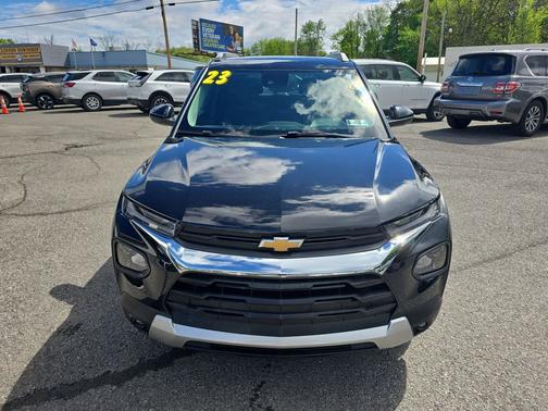 Mosaic Black Metallic 2023 Chevrolet Trailblazer LT