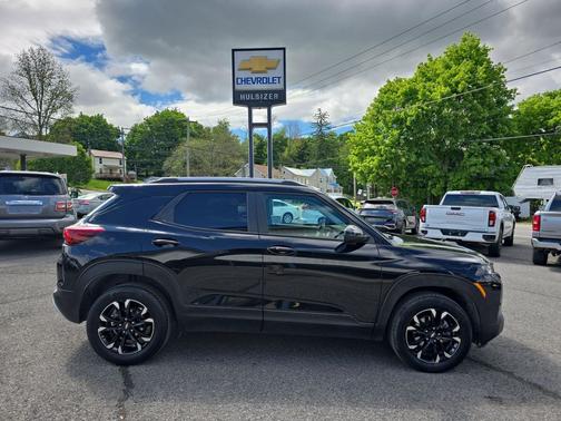 Mosaic Black Metallic 2023 Chevrolet Trailblazer LT
