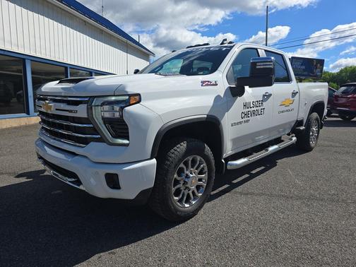 Summit White 2026 Chevrolet Silverado 2500 LT