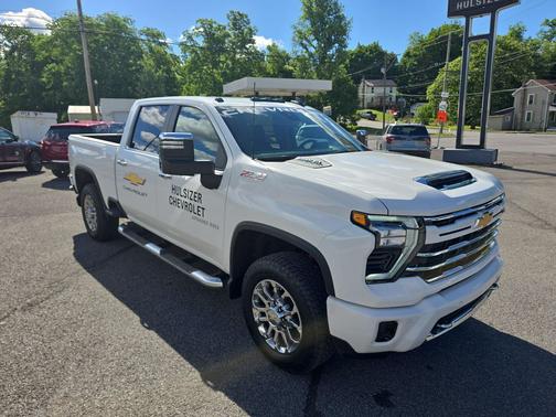 Summit White 2026 Chevrolet Silverado 2500 LT