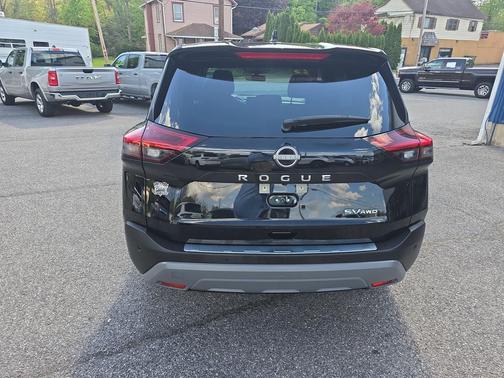 Super Black 2023 Nissan Rogue SV