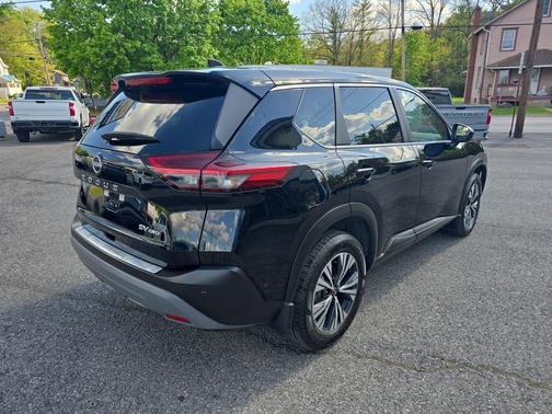 Super Black 2023 Nissan Rogue SV