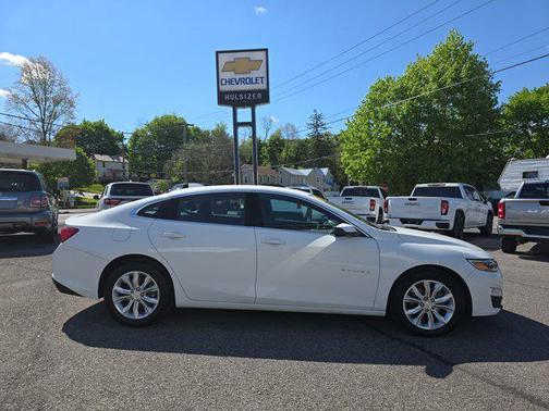 Summit White 2024 Chevrolet Malibu FWD 1LT