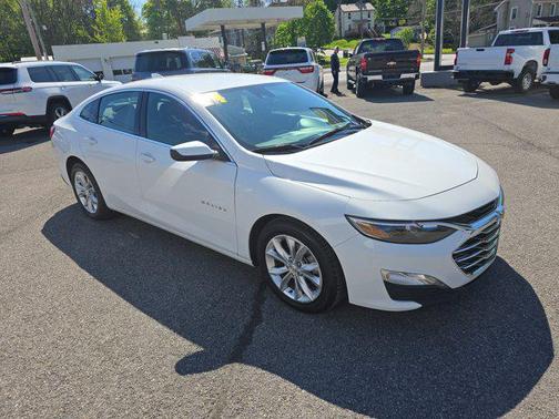 Summit White 2024 Chevrolet Malibu FWD 1LT