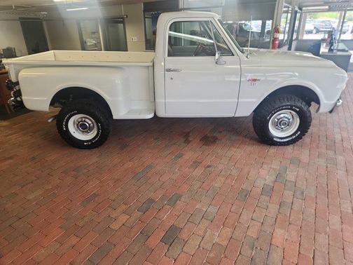 1967 Chevrolet C10/K10 Base