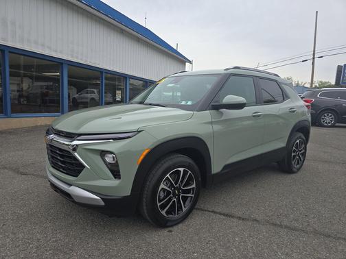 Cacti Green 2026 Chevrolet Trailblazer LT