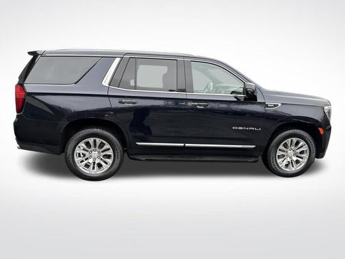 Midnight Blue Metallic 2022 GMC Yukon Denali